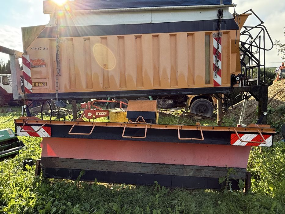 Zabudowa piaskarki DiC z pługiem