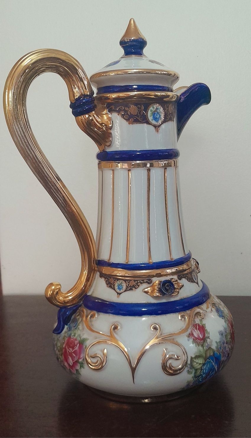 Porcelana pintado a mão