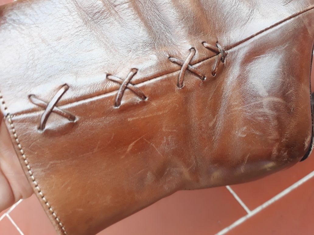 Bota em pele camel 34/35