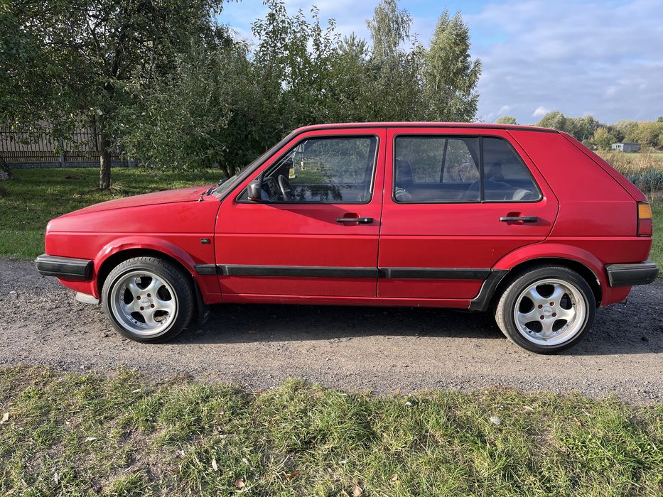 Volkswagen Golf 2
