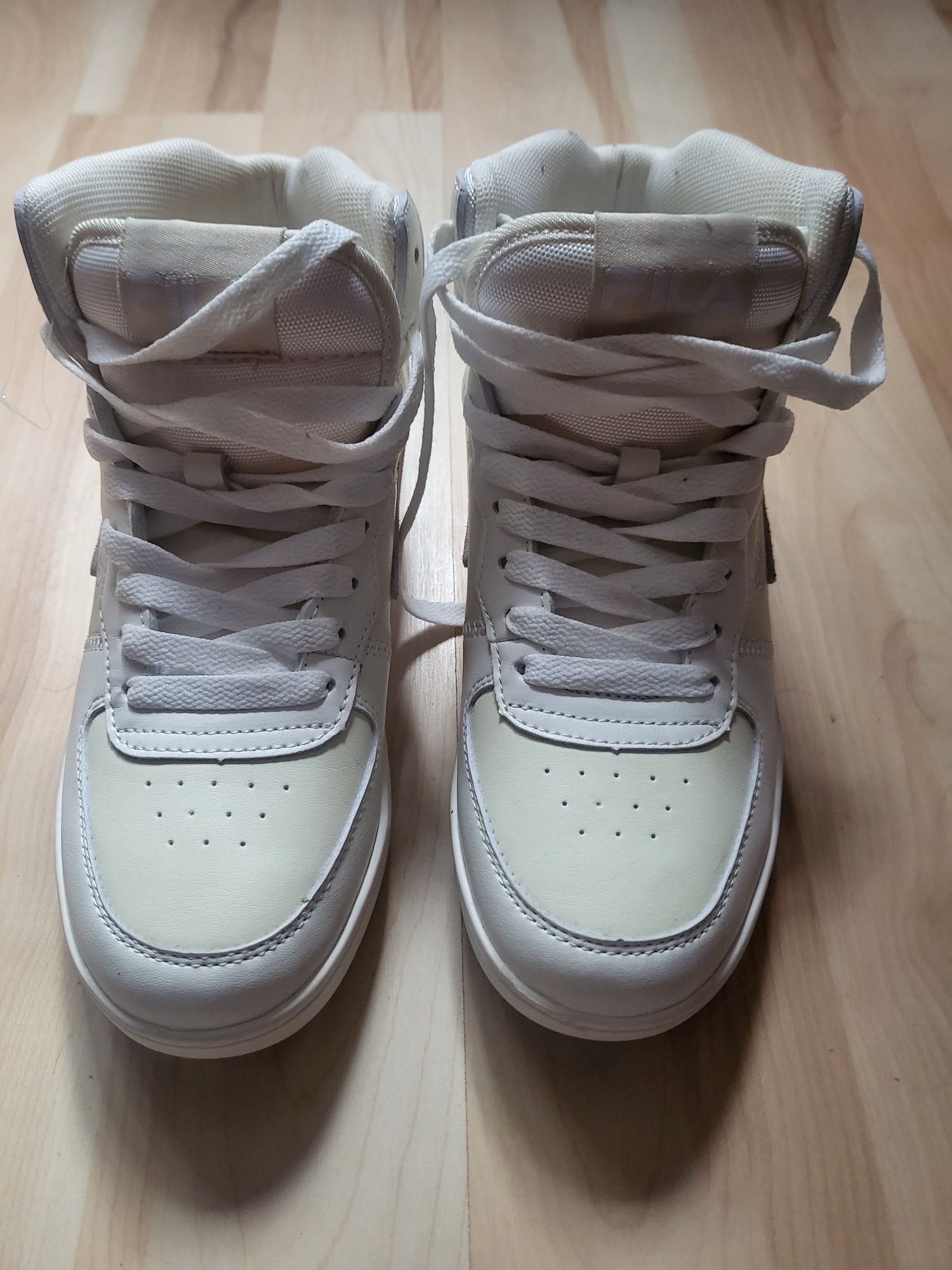 Sprzedam sneakersy FILS