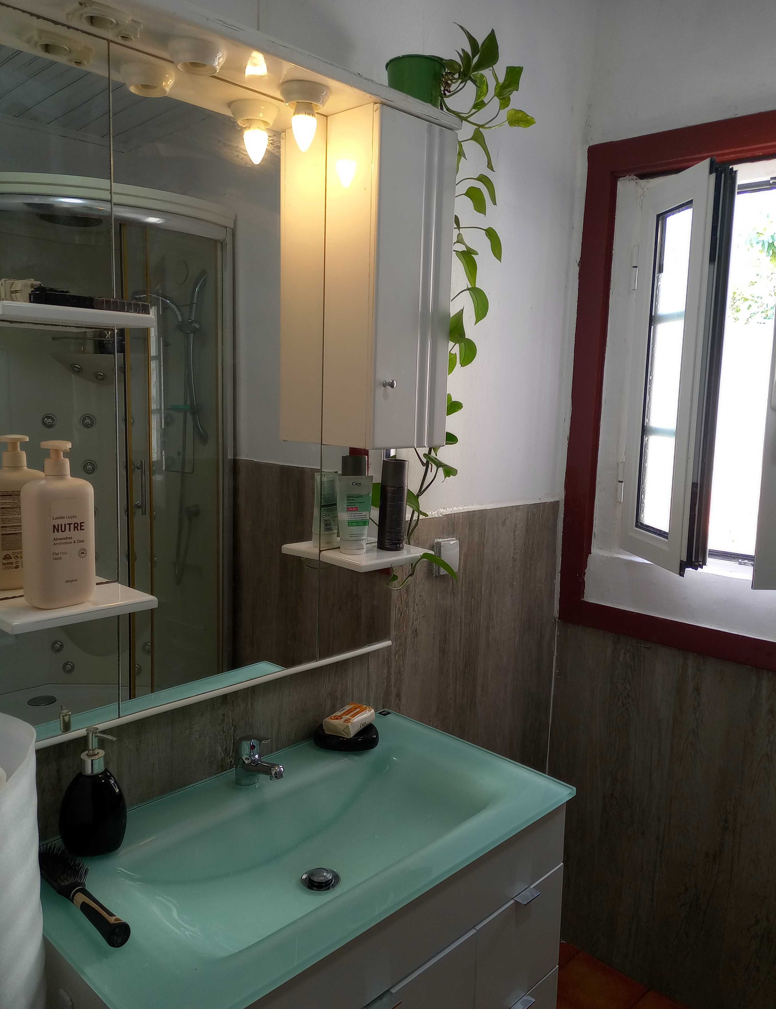 Vendo casa  ideal para casal jovem