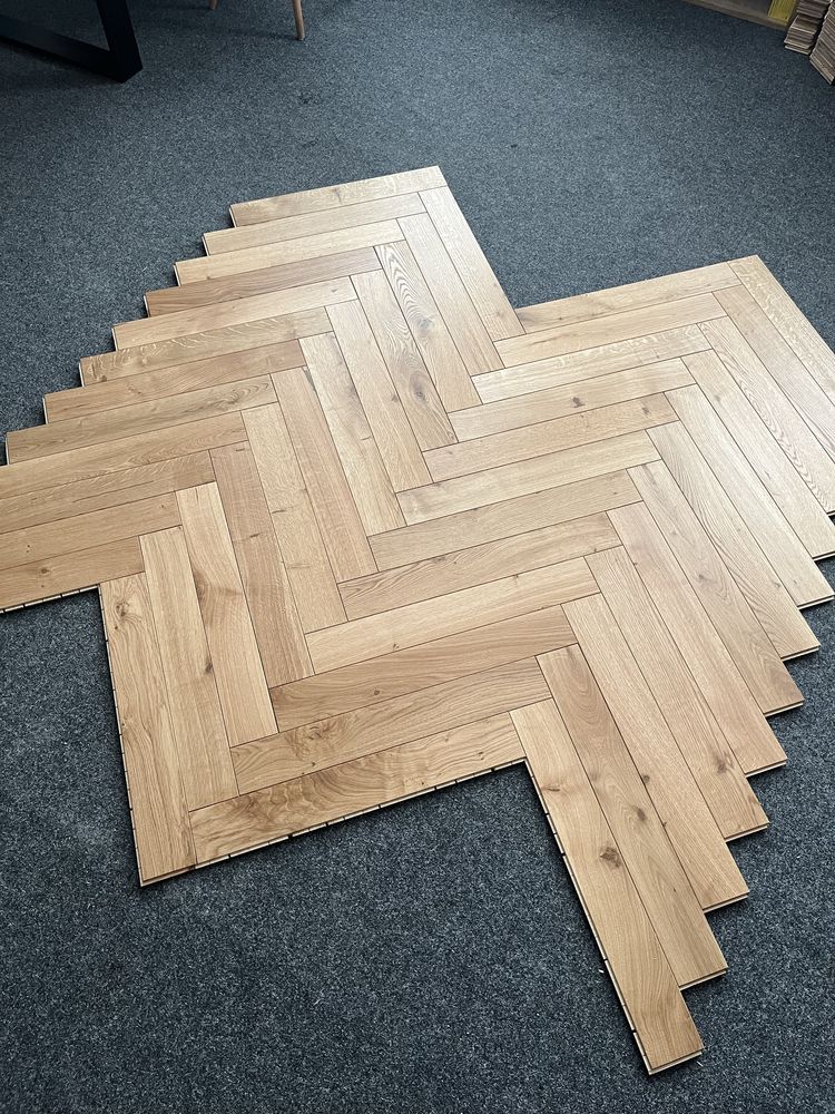 Podłoga Drewniana Jodełka Dąb Rustic, 4faza, 15x90x600mm, Olejowosk UV