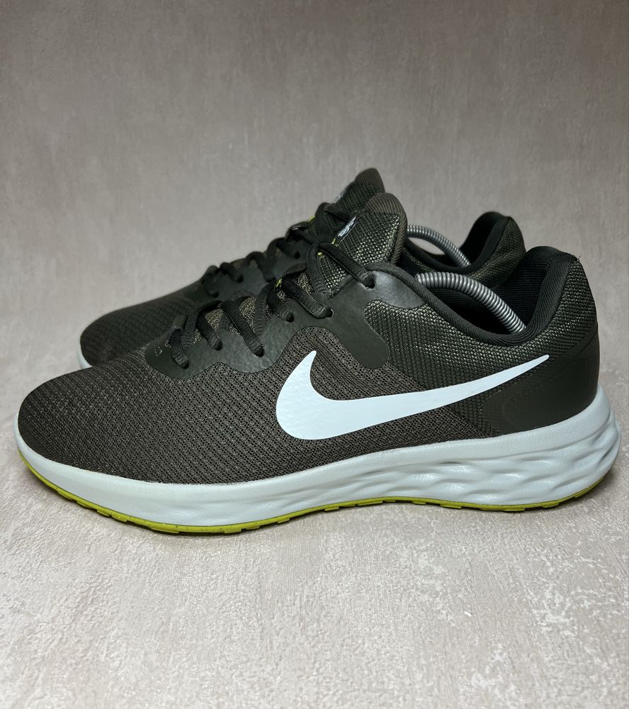 Кросівки Nike Revolution 6