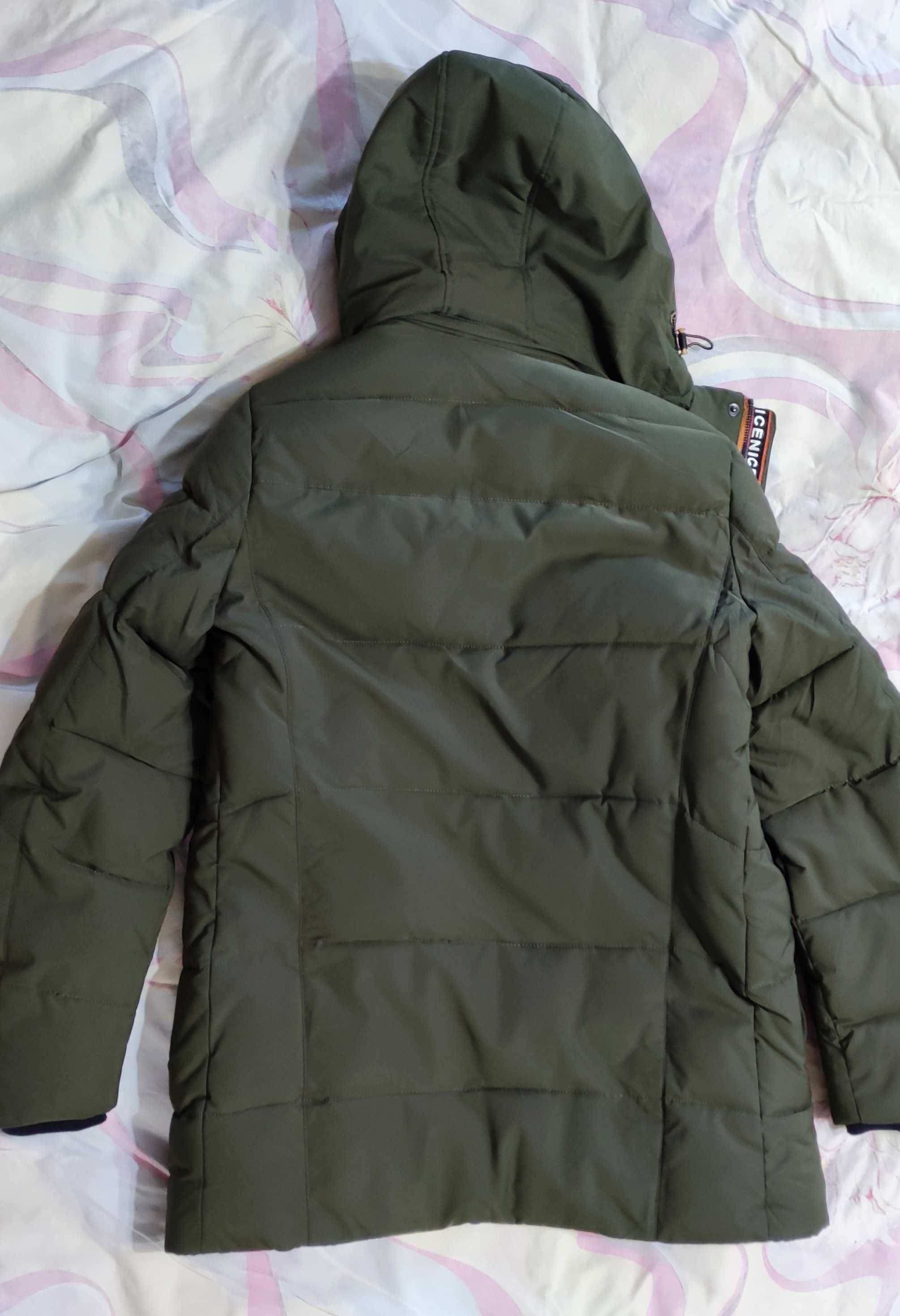 Продам зимнюю подростковую куртку (р.46) на рост 155-165