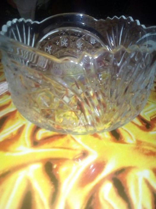 Вазочка хрустальная