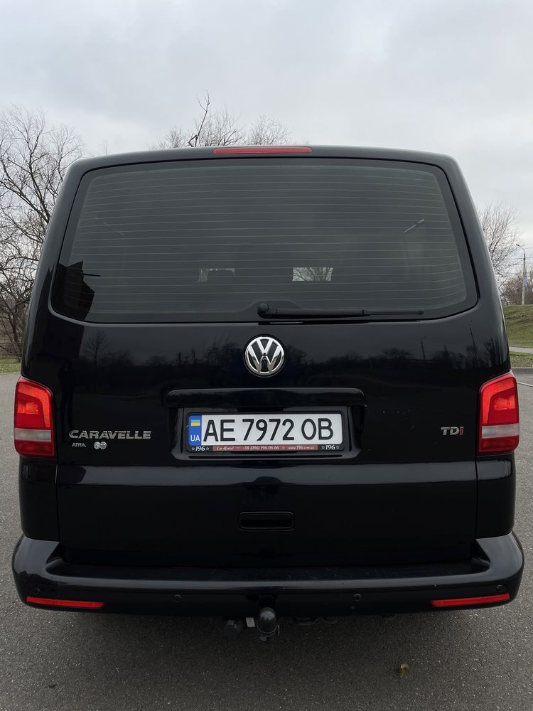 Volkswagen Caravelle 2013 год (бус, минивен)