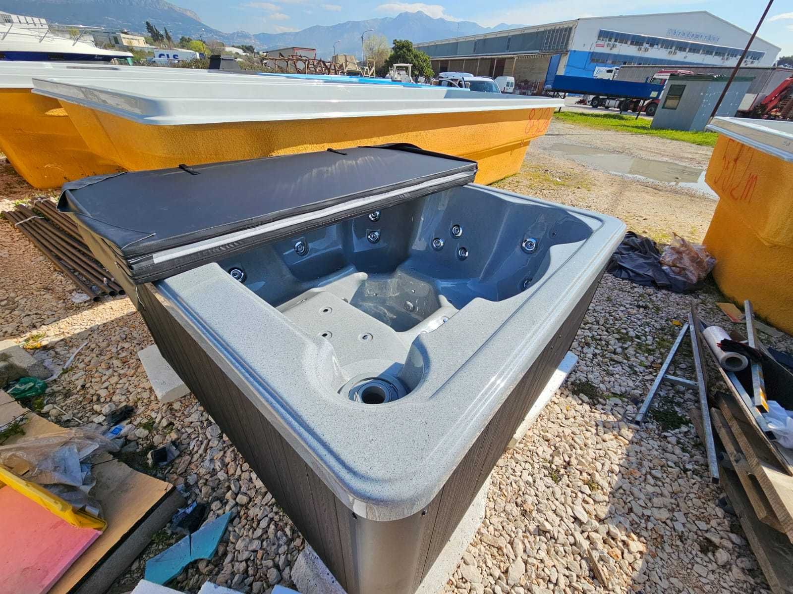Jacuzzi Comfort 210 x 210 hydromasaż wanna SPA balia Wi-Fi