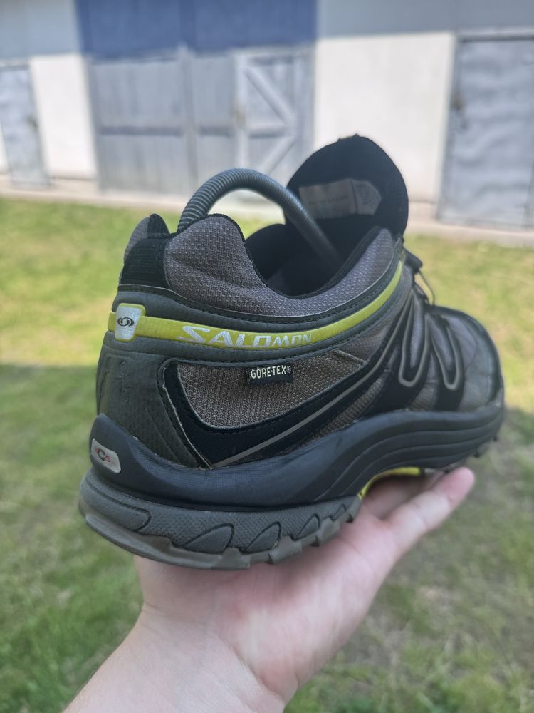 Кросовки Salomon Gore-tex