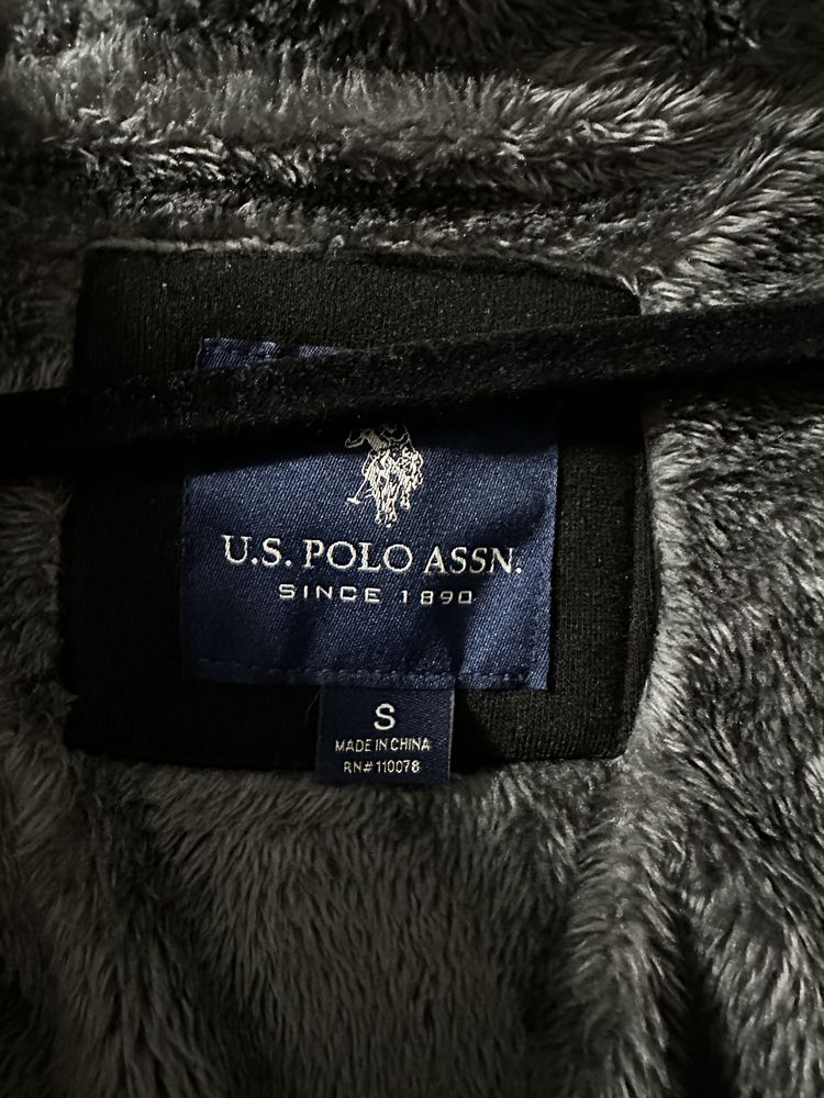 Толстовка на меху U.S. Polo Assn. Розмір S.