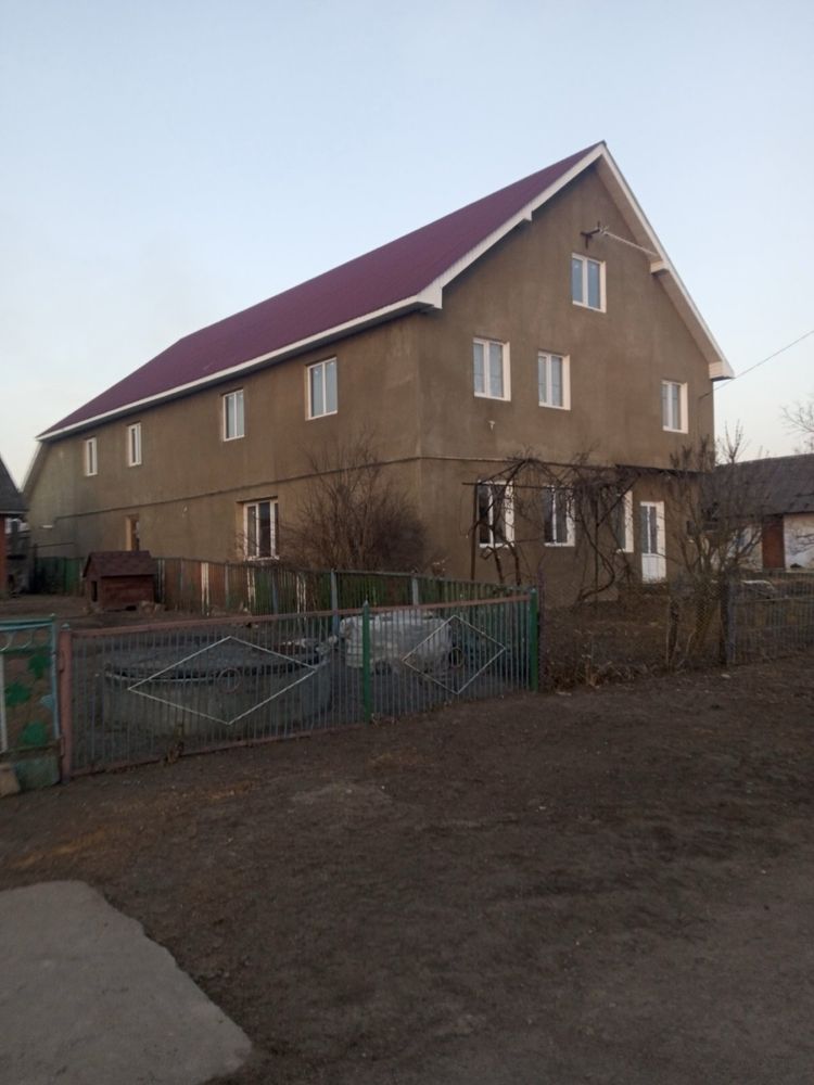 Продам будинок в селі