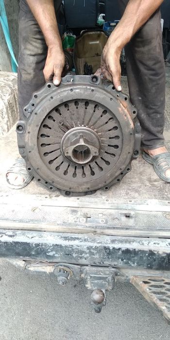 Продам кожух щеплення МАН командор (403) , корзина диск.