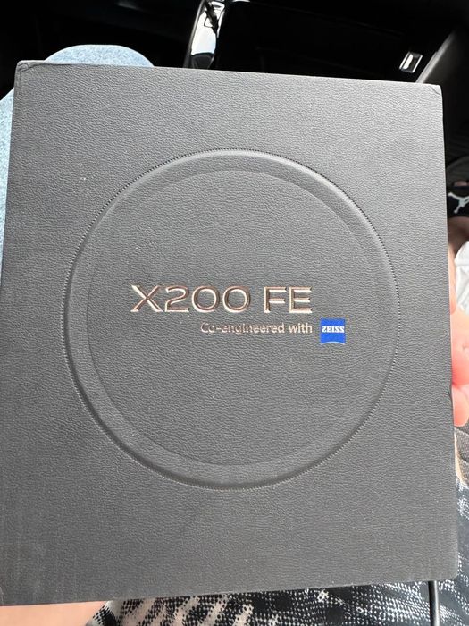 Vivo x200fe Global version 12/256 новий запакований