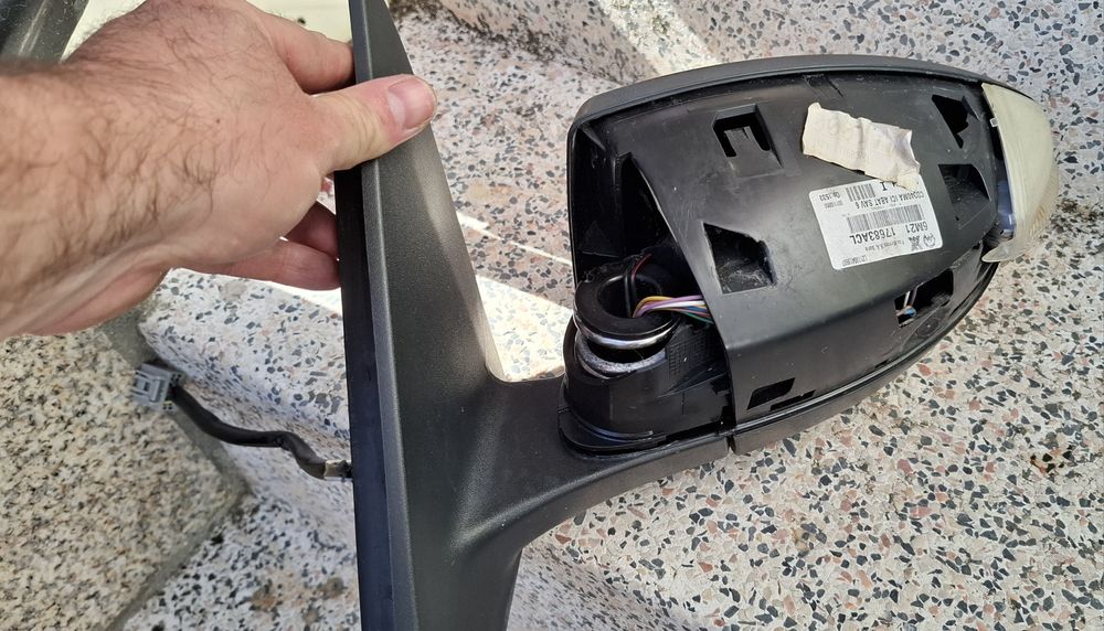 Espelho retrovisor Ford SMAX Ler descrição