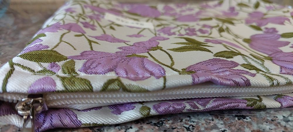 Косметичка,сумочка на подарунок