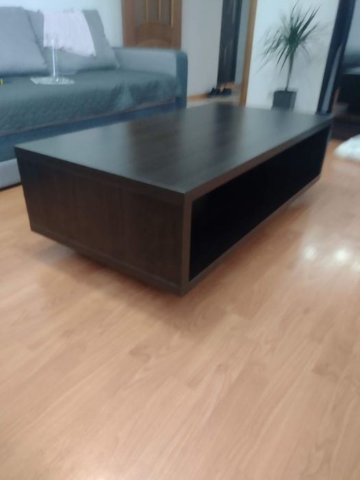 Продам стильний журнальний столик