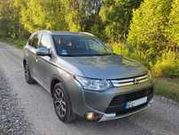 Mitsubishi Outlander Automat 4WD 4x4 SALON PL, 7 osobowy Keyless, Kamera, HAK, Rocford