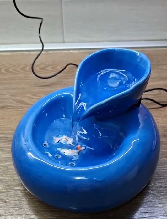 Fontanna poidełko dla psa lub kota