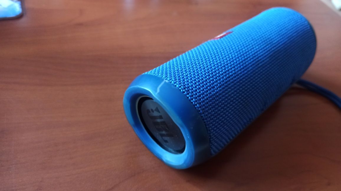 JBL Flip 3 orginalny bateria trzyma około 1 h