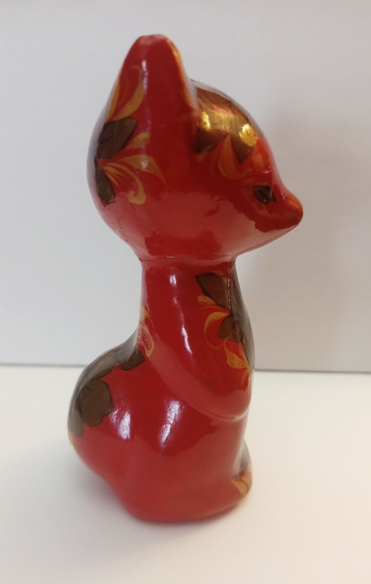 Figurka ręcznie malowana