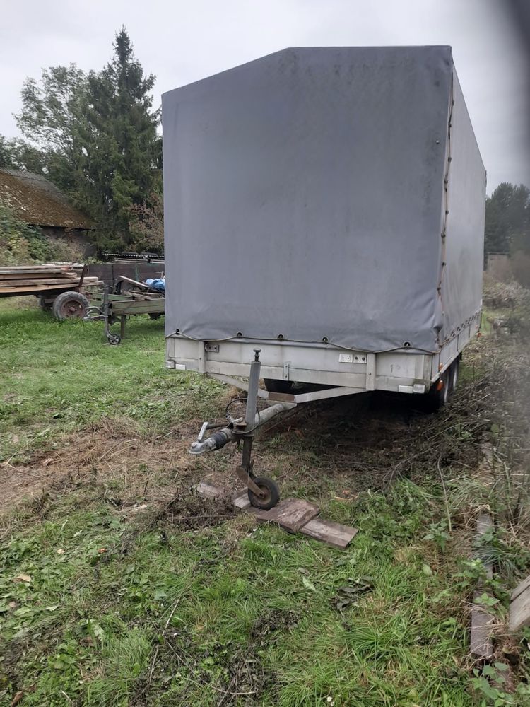 Przyczepa z plandeką stan bdb