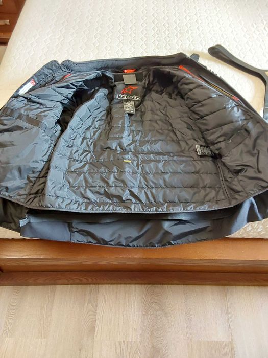 Blusão Alpinestar em pele quase novo compatível com airbag