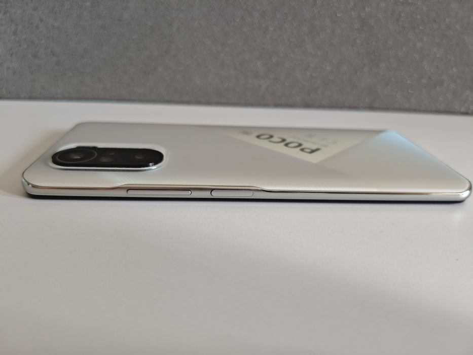 Смартфон Poco F3 8/256 Silver + аксессуары
