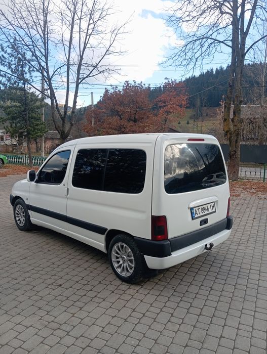 Пежо партнер пасажир