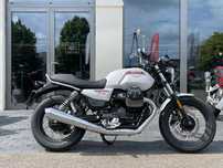 Moto Guzzi V7 Special. Silnik V Twin, 21 l zbiornik. Wał kardana.