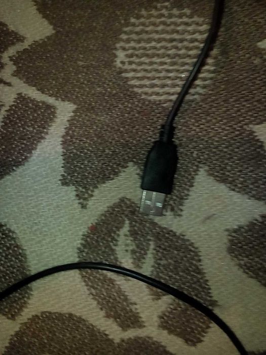 Клавіатури одна пс2 і одна юсб, працююча, ціна  пс2 58 грн.