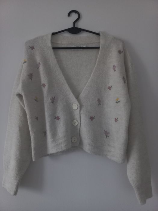 Kardigan kwiaty haftowane
