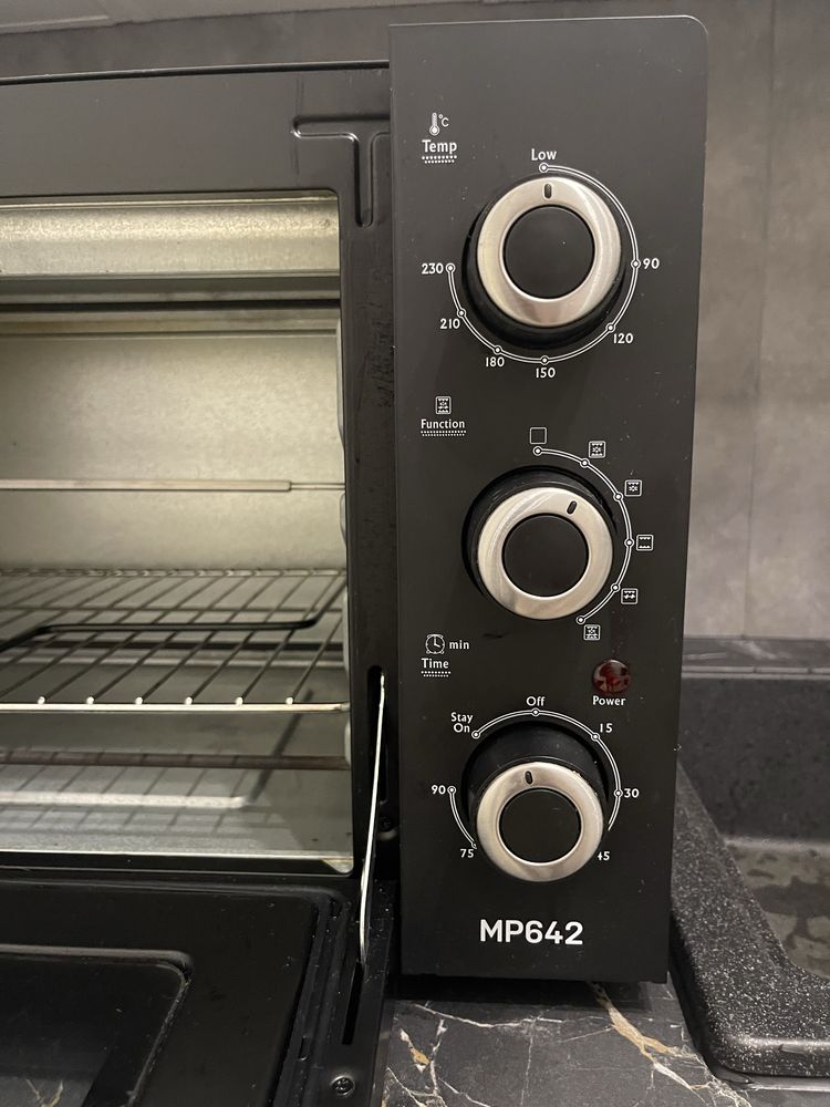 Piekarnik wolnostojący mini GOTZE & JENSEN MP642 42l 1500W termoobieg