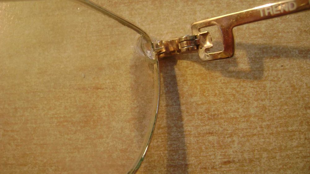Starocie z PRL - Okulary damskie korekcyjne +2 dioptrie rozstaw 13 cm