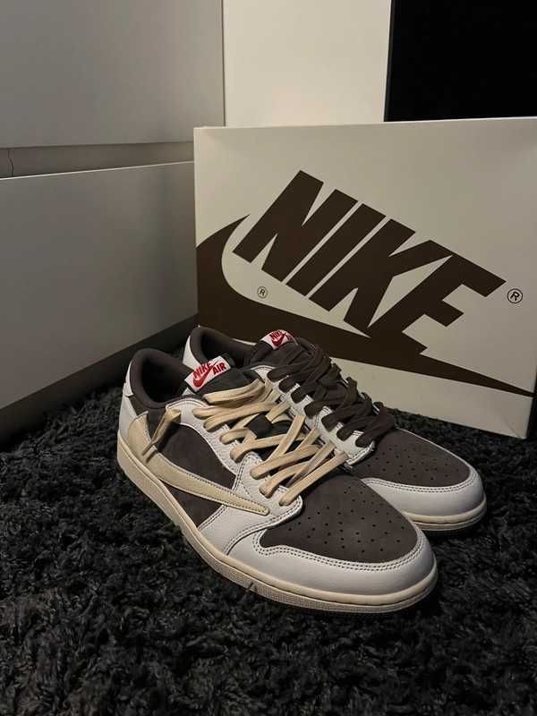 Jordan 1 Retro Low OG SP Travis Scott Reverse Mocha R.39