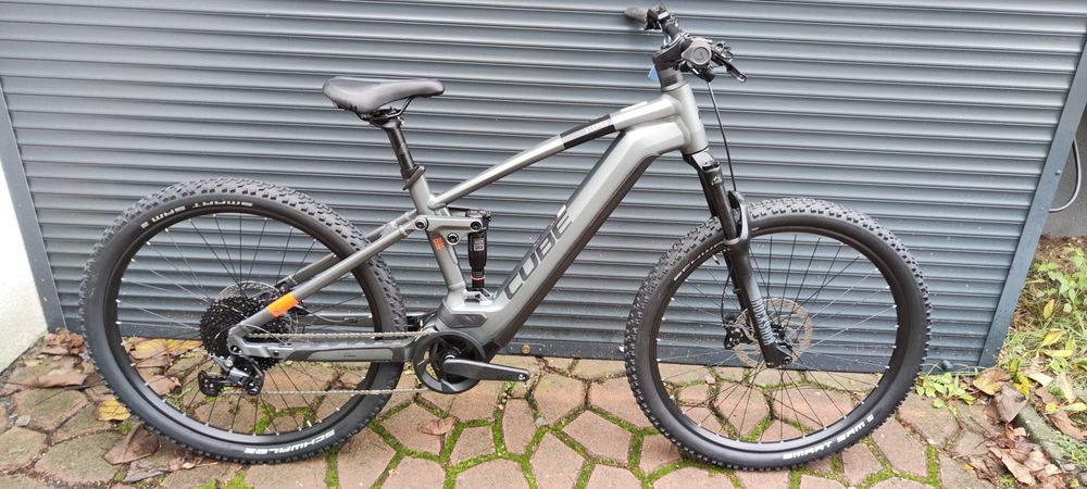 Cube stereo 120 Bosch cx 750 wh MTB full rabat z 20.000