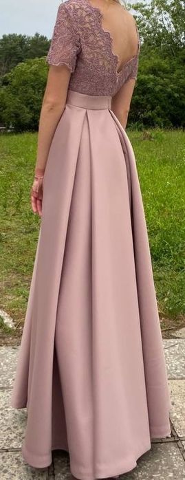 Вечірня атласна сукня