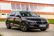 Skoda Octavia DSG LED Exlusive Ambiente Head Up Alcantara