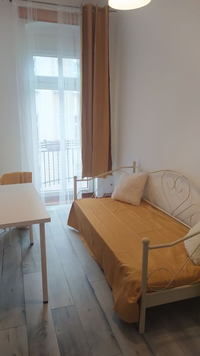 Pokój z balkonem przy Rynku  Jeżyckim