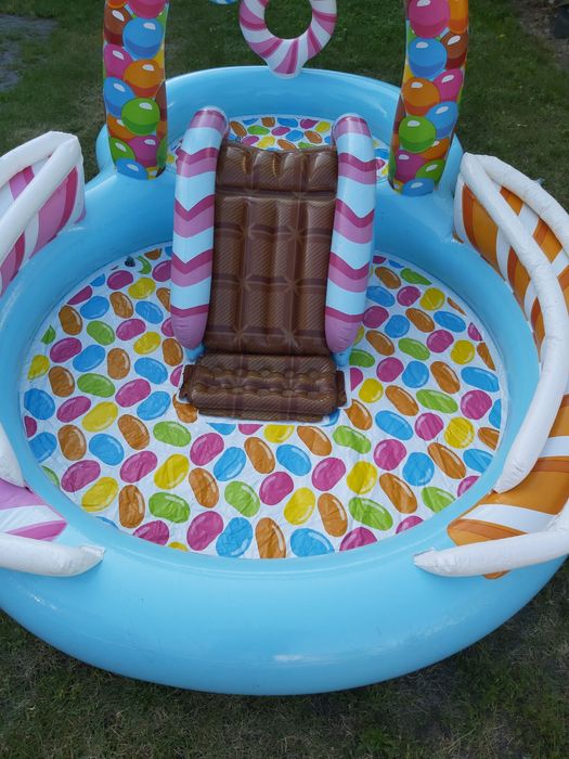dmuchany plac zabaw Intex „Candy Zone” (Strefa Słodyczy