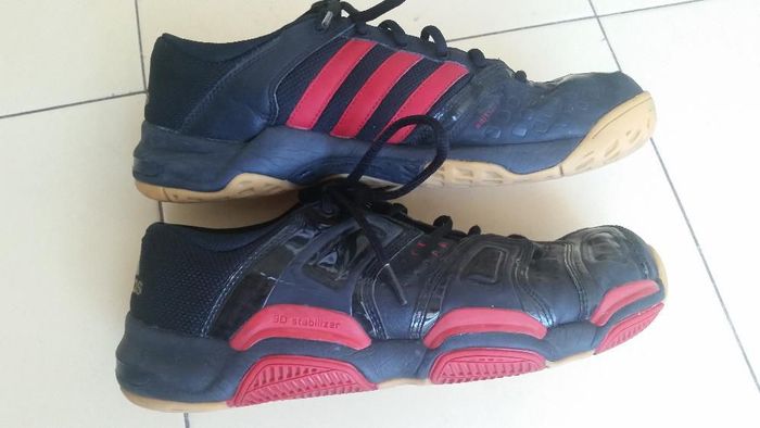 Vendo ténis Adidas 3D stabilizer para futsal (tamanho 41)