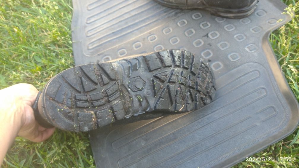 Бєрци шкіряні міцні