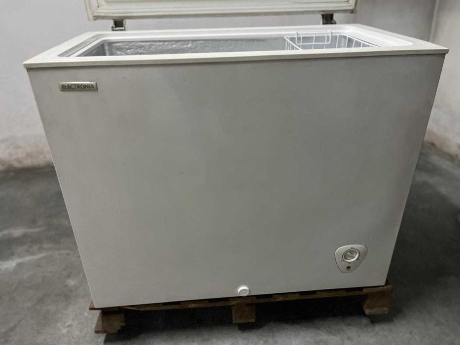 Arca horizontal Electronia de 198 litros