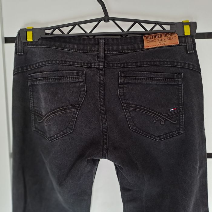 Czarne jeansy Hilfiger rozm.38