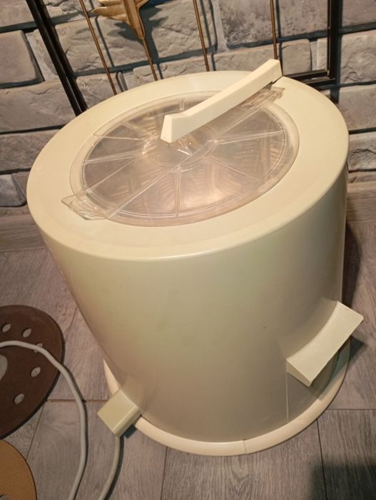 Wirówka TS66 DDR do bielizny retro PRL 
produkcji VEB WGW Schwarzenbe