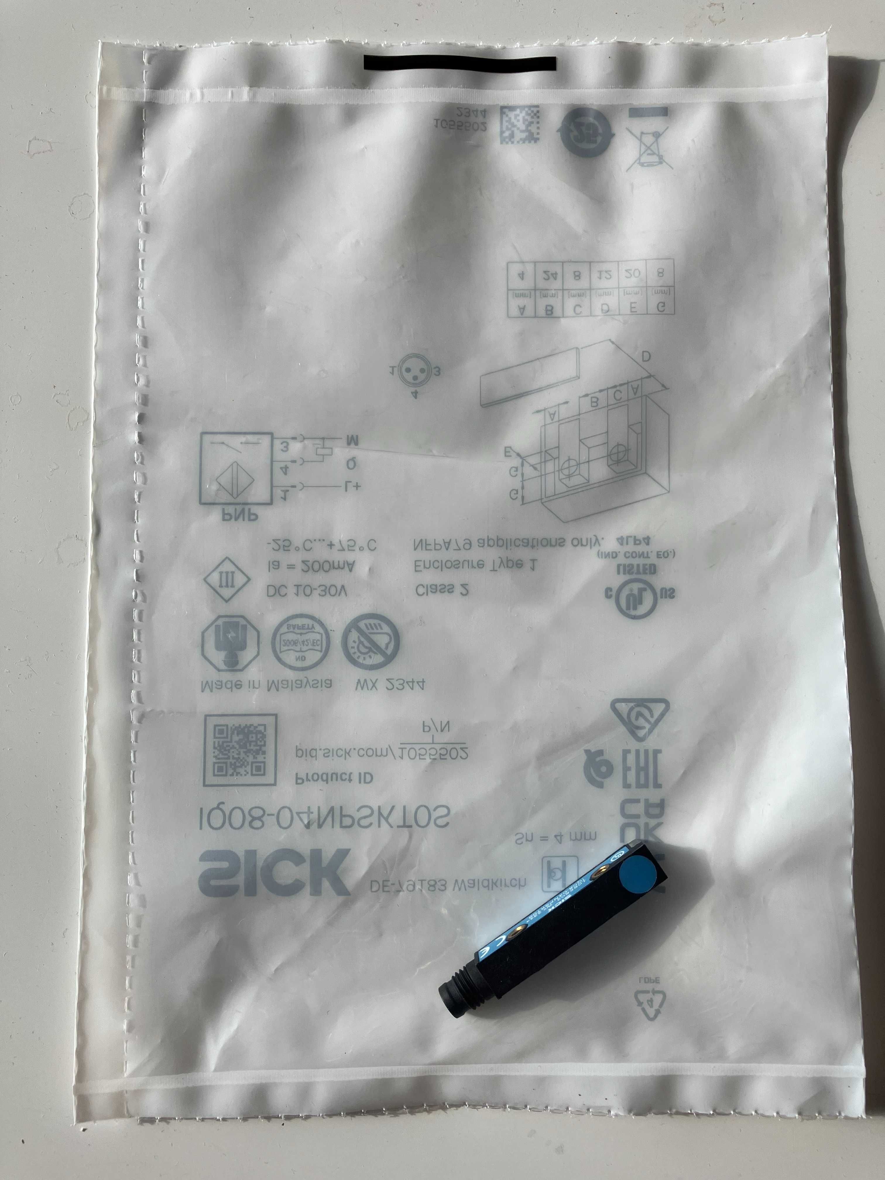 Czujnik indukcyjny SICK IQ08-04NPSKT0S NEW
