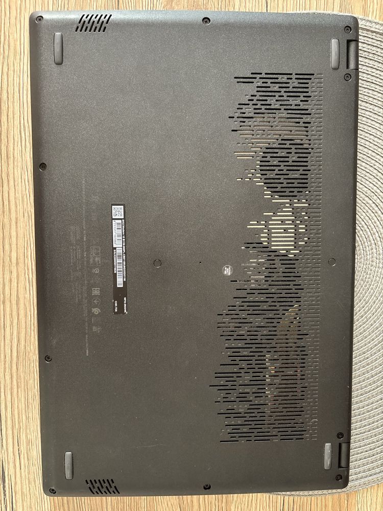Laptop MSI Modern 15 B11M UZZ