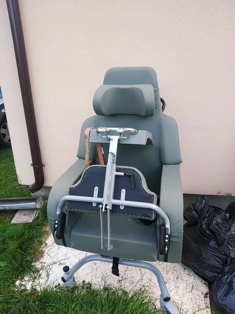 Fotel inwalidzki