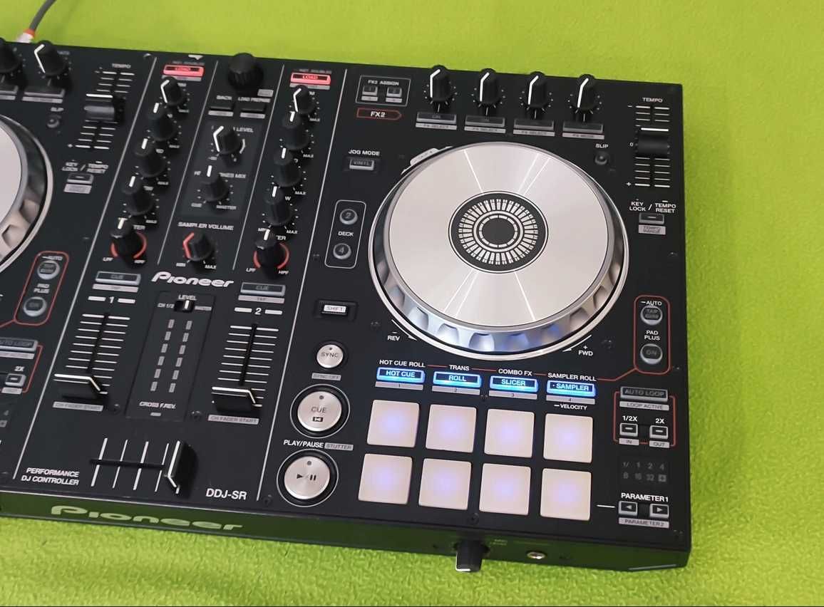 Kontroler Pioneer DDJ-SR + Case Magma