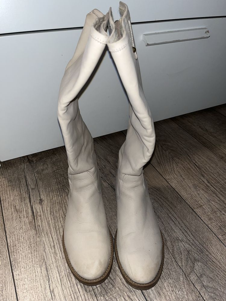 Kozaki Roberto Exclusive
