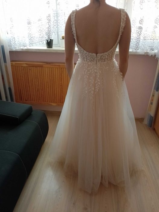 Suknia Ślubna - BRZOSKWINIOWA,  moty LIŚCIA